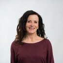 Ein Portraitfoto der Mitarbeiterin Andrea Fritz | © Alpenregion Bludenz Tourismus GmbH, Christa Engstler