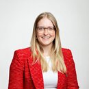 Ein Portraitfoto der Mitarbeiterin Klara Burtscher | © Alpenregion Bludenz Tourismus GmbH, Christa Engstler