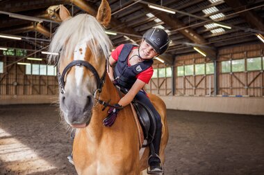 © © Roman Noestler